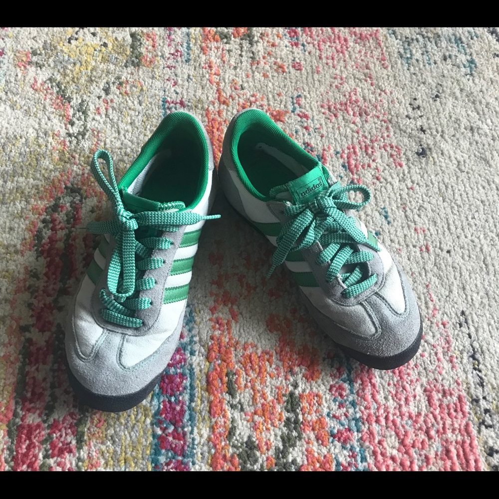 Adidas Dragon sneakers